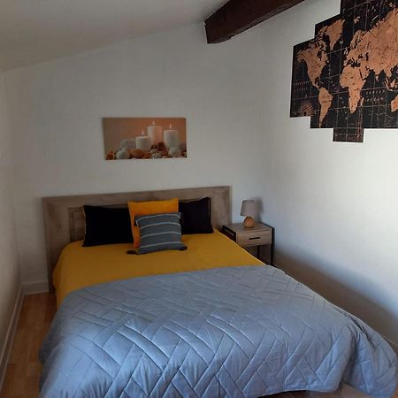 Appartement duplex 40m2 proche place François 1er Cognac Exterior foto