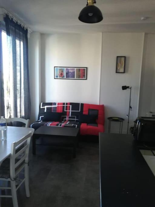 Appartement duplex 40m2 proche place François 1er Cognac Exterior foto
