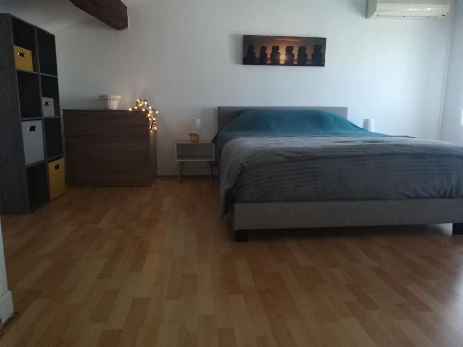 Appartement duplex 40m2 proche place François 1er Cognac Exterior foto